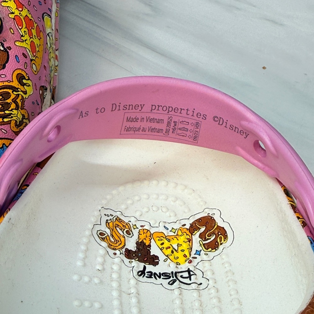 Disney Eats Crocs Pink Snack Print Clogs with Jibbitz Charms Mens 6 Womens 8 - Picture 4 of 10